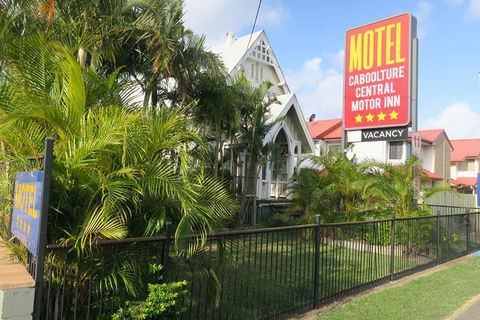Caboolture Central Motor Inn, SureStay Collection - Accommodation Mount Tamborine 1