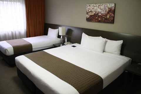Pavilion On Northbourne - Accommodation Mount Tamborine 38