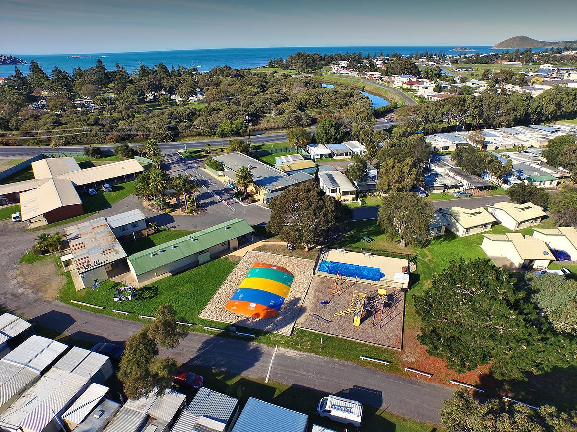 Victor Harbor SA Accommodation Mount Tamborine