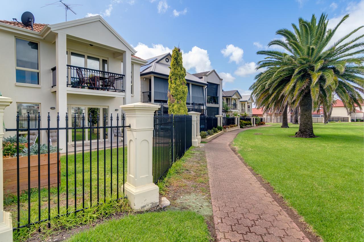Para Hills SA Accommodation Mount Tamborine