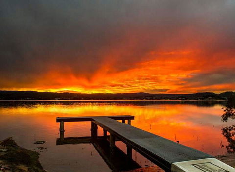 Lakeside Waterfront Apartment The Entrance - Accommodation Mount Tamborine 23