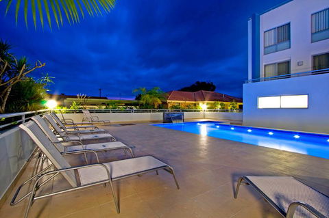 Lakeside Waterfront Apartment The Entrance - Accommodation Mount Tamborine 15