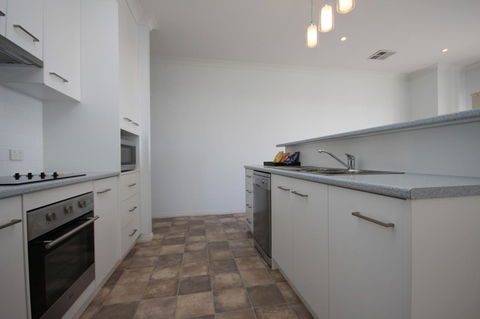Wallaroo Marina Apartments - Accommodation Mount Tamborine 24