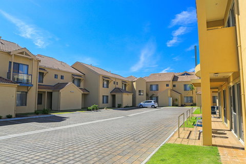 Marina Hotel - Accommodation Mount Tamborine 34