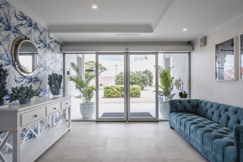 Marina Hotel - Accommodation Mount Tamborine 18