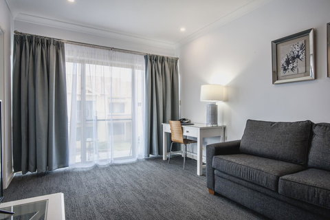 Marina Hotel - Accommodation Mount Tamborine 3