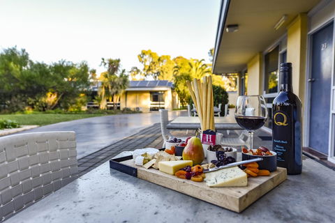 William Macintosh Motor Lodge - Accommodation Mount Tamborine 1