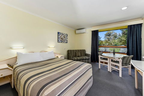 William Macintosh Motor Lodge - Accommodation Mount Tamborine 17