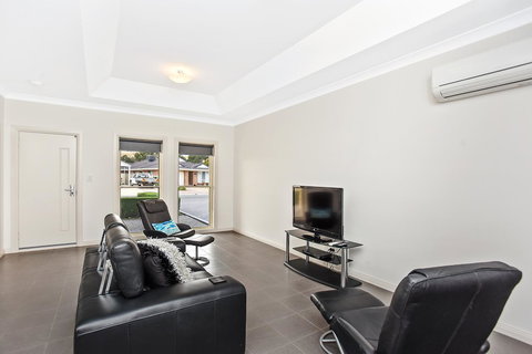 'The Hidden Diamond' - Normanville - Accommodation Mount Tamborine 13