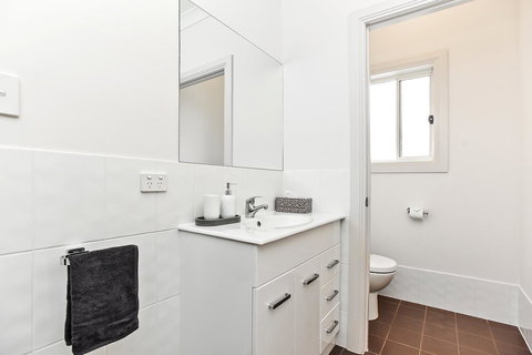 'The Hidden Diamond' - Normanville - Accommodation Mount Tamborine 27