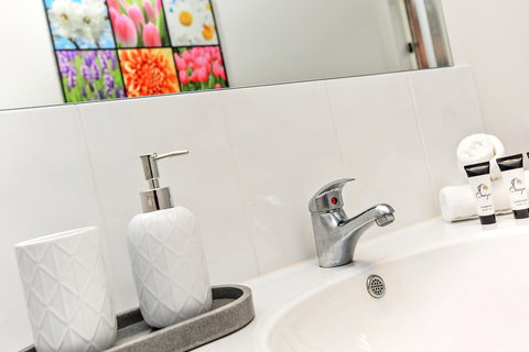 'The Hidden Diamond' - Normanville - Accommodation Mount Tamborine 26