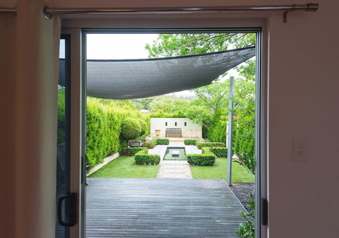 S T U D I O 22 Peaceful Retreat With Garden Views - Accommodation Mount Tamborine 12