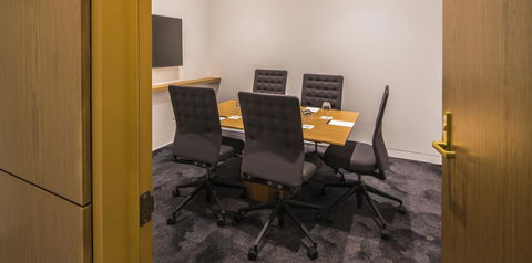 Pullman Adelaide - Accommodation Mount Tamborine 11