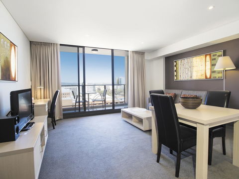 Oaks Adelaide Horizons Suites - Accommodation Mount Tamborine 3