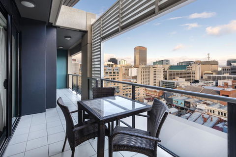 Oaks Adelaide Horizons Suites - Accommodation Mount Tamborine 2