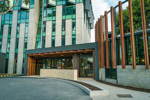 Marion Hotel - Accommodation Mount Tamborine 0