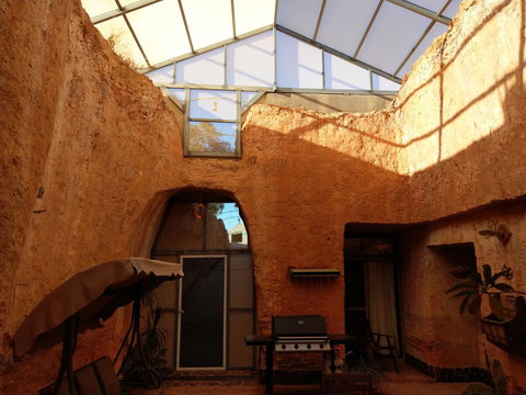 Zen Underground B&B - Accommodation Mount Tamborine 8