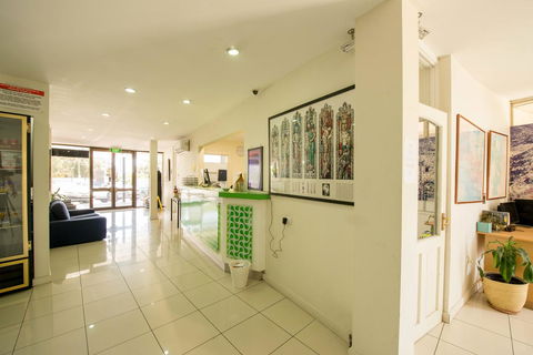 Jacksons Motor Inn - Accommodation Mount Tamborine 1