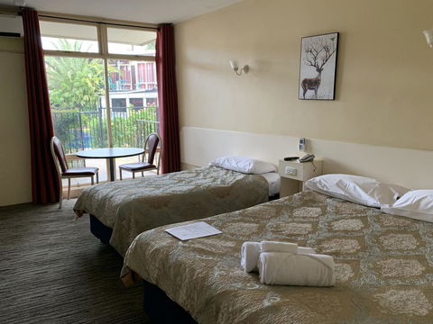 Jacksons Motor Inn - Accommodation Mount Tamborine 40