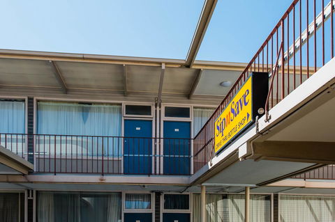 Bay Motel Hotel - Accommodation Mount Tamborine 8