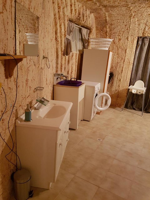 Underground Gem - Accommodation Mount Tamborine 12