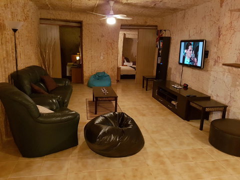 Underground Gem - Accommodation Mount Tamborine 6