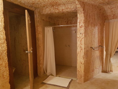 Underground Gem - Accommodation Mount Tamborine 13