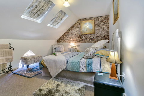 \'THE CHURCH\' Guest Home, Gawler Barossa Region - Accommodation Mount Tamborine 7