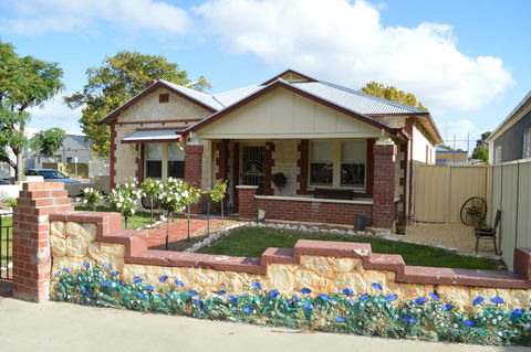 Two Cow Cottage Bed & Breakfast - Accommodation Mount Tamborine 15