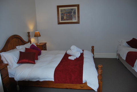 Jacaranda Cottage - Accommodation Mount Tamborine 10