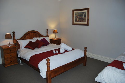 Jacaranda Cottage - Accommodation Mount Tamborine 7