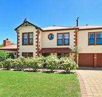 Wine and Roses Bed and Breakfast - Accommodation Mount Tamborine