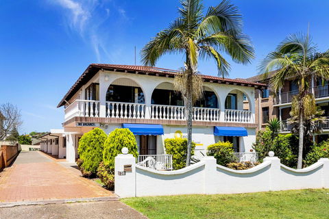 OCEAN BREEZE MOTEL - Accommodation Mount Tamborine 0