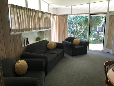 OCEAN BREEZE MOTEL - Accommodation Mount Tamborine 12