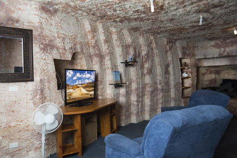 Ali\'s Underground Studio - Accommodation Mount Tamborine 0