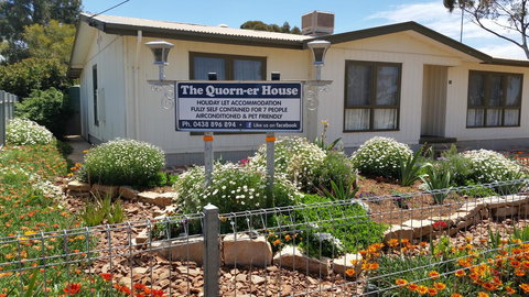 The Quorn-er House - Accommodation Mount Tamborine 0