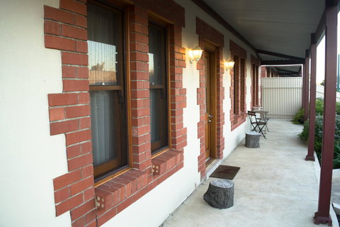 Longreach At Port Elliot - Accommodation Mount Tamborine 0