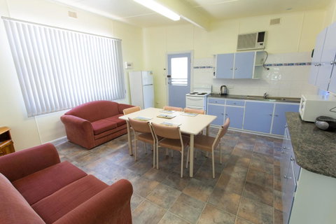 Modra\'s Apartments - Accommodation Mount Tamborine 1