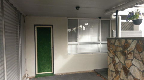 Christophers Villa - Accommodation Mount Tamborine 4