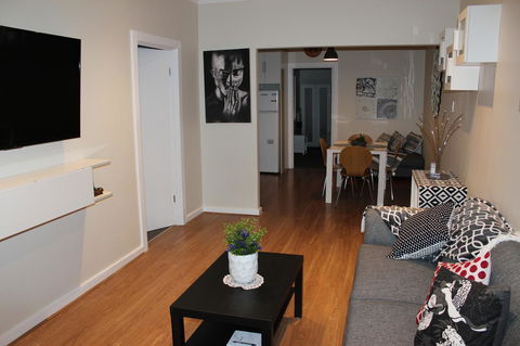 Christophers Villa - Accommodation Mount Tamborine 35