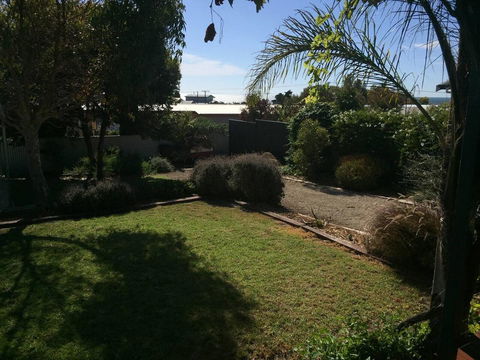 SHAKIN' SHACK - Accommodation Mount Tamborine 2
