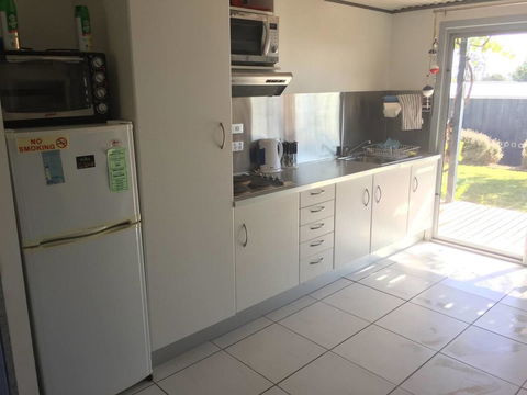 SHAKIN' SHACK - Accommodation Mount Tamborine 6