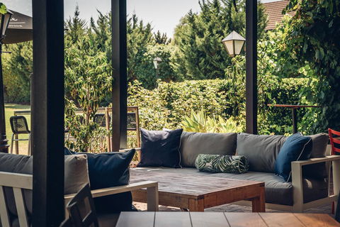 Mick O\'Sheas - Accommodation Mount Tamborine 33