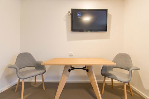 Mick O\'Sheas - Accommodation Mount Tamborine 13