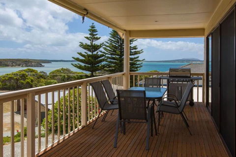Bimbadeen - Accommodation Mount Tamborine 1