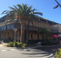Grosvenor Hotel - Accommodation Mount Tamborine