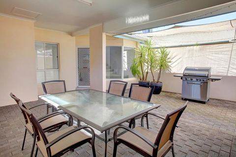 Bay Bliss - Accommodation Mount Tamborine 2