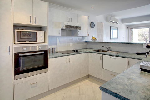Bay Bliss - Accommodation Mount Tamborine 7
