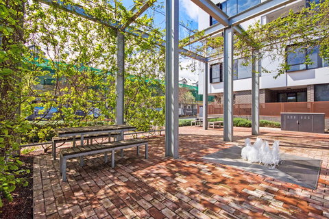 Swainson At Bowery - Accommodation Mount Tamborine 23