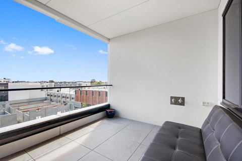 Swainson At Bowery - Accommodation Mount Tamborine 17